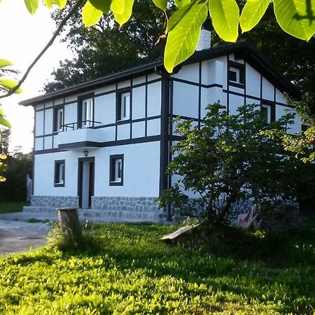Вилла Lavin Etxea Сан-Эстебан-де-Гальдамес Экстерьер фото